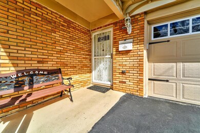 4904 Tamarack Blvd, Columbus, OH 43229 - photo 3