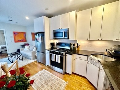 419 Hanover St unit 7, Boston, MA 02113 - photo 2