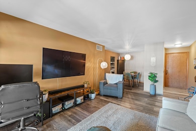 8117 W Manitoba St unit 16, Milwaukee, WI 53219 - photo 7