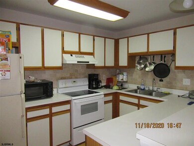 26 Pheasant Meadow Dr unit 5, Galloway, NJ 08205 - photo 4