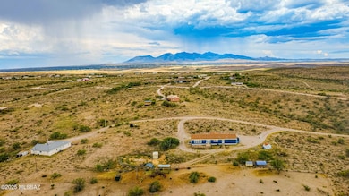 13555 S Bell Rd, Benson, AZ 85602 - photo 7