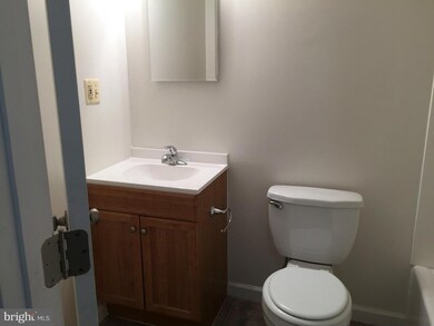 5204 Newton St unit T-1, Bladensburg, MD 20710 - photo 4