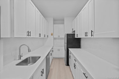 109 Seaman Ave unit 4C, New York, NY 10034 - photo 4