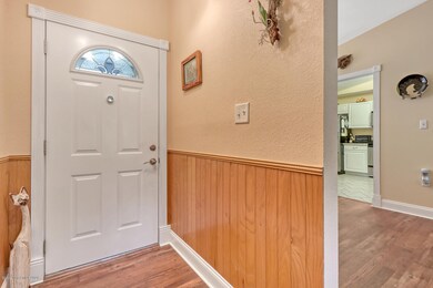 7195 Kaylor Ave Cocoa FL 32927-large-005