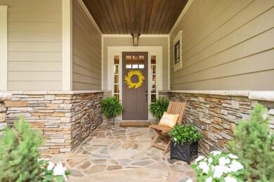 003_1603-meadow-lark-way-36