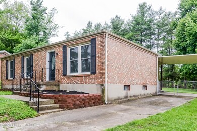 9014 Lantana Dr, Louisville, KY 40229 - photo 3