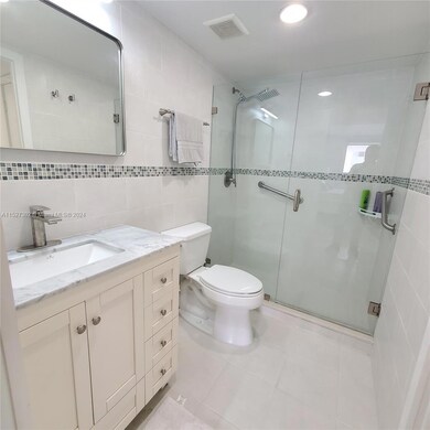 The Presidential unit 908, Miami Beach, FL 33139 - photo 3