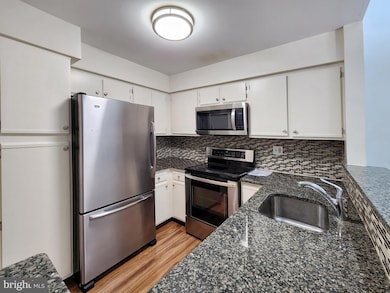 6923 Victoria Dr unit K, Alexandria, VA 22310 - photo 6