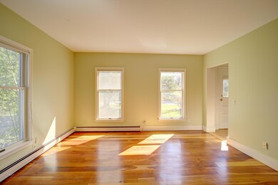 20220514-Dining Room 7