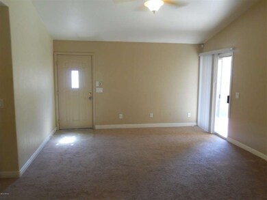 12519 W ROANOKE 031
