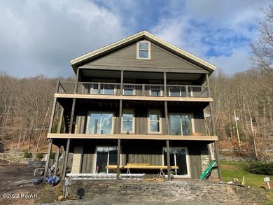 628 Unit 2 Hudson St, Hawley, PA 18428 - photo 2