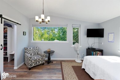 13-Master Bedroom MS_4033