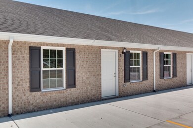 1301 Summer St, Manchester, TN 37355 - photo 5