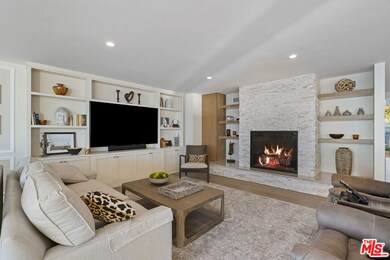 27002 Malibu Cove Colony Dr, Malibu, CA 90265 - photo 5