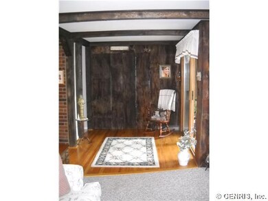 Foyer WELCOMING FOYER WITH BEAUTIFUL HARDWOOD FLOO