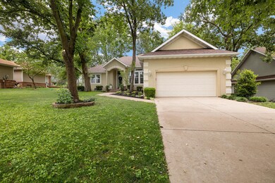 857 Rippling Creek Rd, Nixa, MO 65714 - photo 2