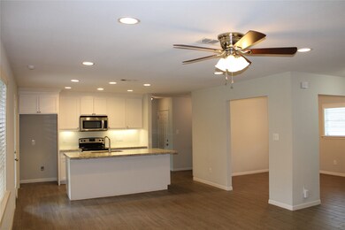 1621 Hollister St, Houston, TX 77055 - photo 5