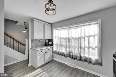 911 E Oak St, Palmyra, PA 17078 - photo 7