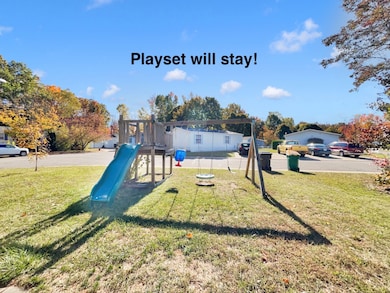 2500 Mann Rd unit 421, Clarkston, MI 48346 - photo 5