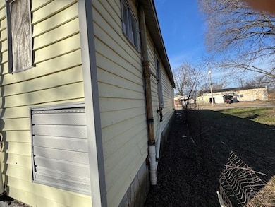 View of home's exterior