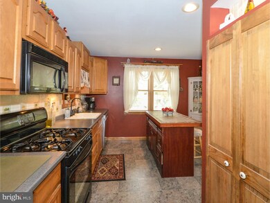 18 Neshaminy Dr, Warminster, PA 18974 - photo 7