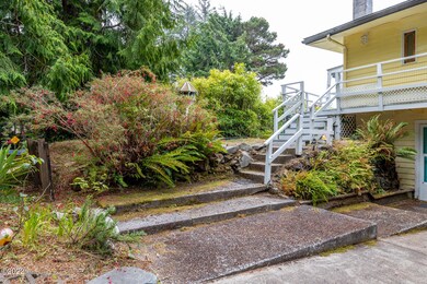 Main Level Entry Stairs