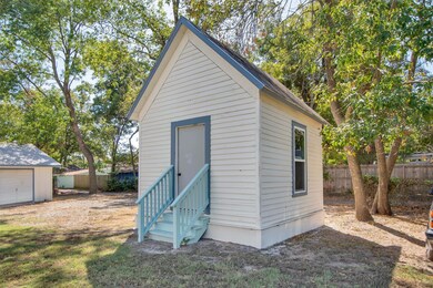 1128 W Sears St, Denison, TX 75020 - photo 7