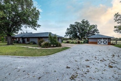 624 De la Cruz St, Weatherford, TX 76085 - photo 2