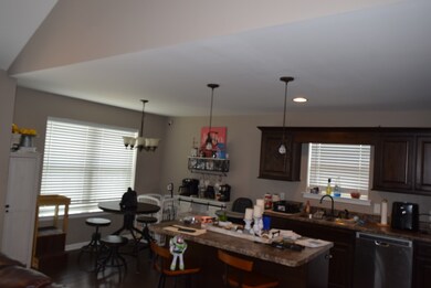 1042 Madison St, Manchester, TN 37355 - photo 3