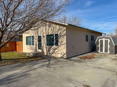 1646 Walnut St, Helena, MT 59601 - photo 2