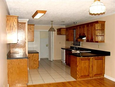 106 Modred Ct, Warner Robins, GA 31093 - photo 3