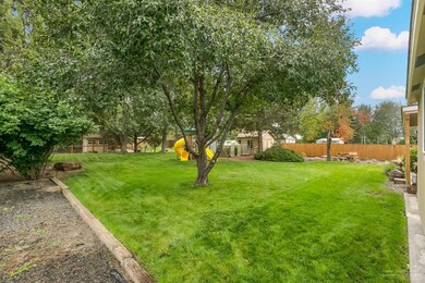 61484 Camelot Place, Bend, OR 97702 - photo 5