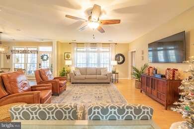 14855 King Charles Dr, Swan Point, MD 20645 - photo 6