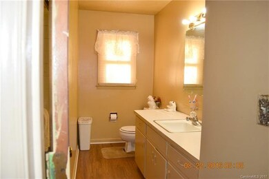 391 Holmes St, Shelby, NC 28152 - photo 6