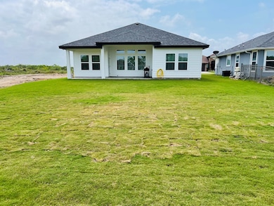 113 Torrey Pines Rd, Laguna Vista, TX 78578 - photo 3