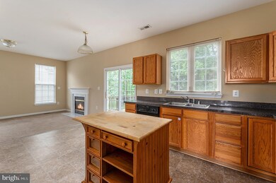 6042 Hot Spring Ln, Fredericksburg, VA 22407 - photo 3