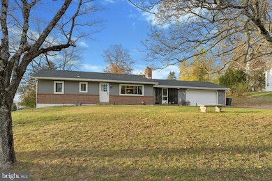 1629 Rupert Rd, Pottstown, PA 19464 - photo 2