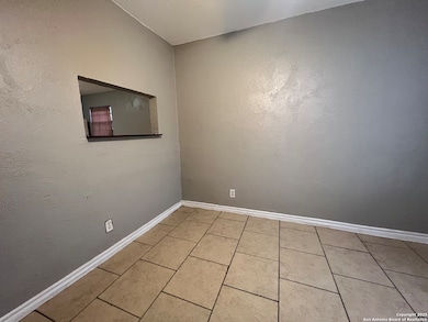 506 Kernan Dr unit 7, San Antonio, TX 78227 - photo 3