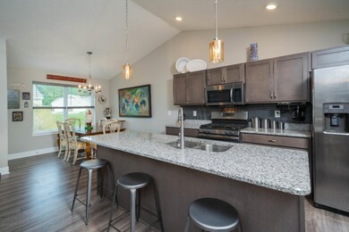 1238_S_Village_Circle_03
