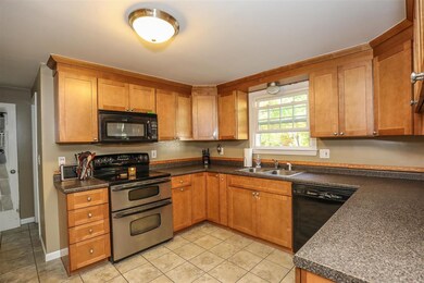 15 Jefferson Dr, Hooksett, NH 03106 - photo 5