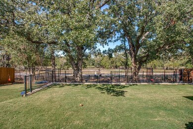 1420 Glade Meadows Dr, Burleson, TX 76058 - photo 2