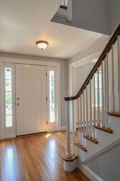 20 Worcester Ave, Swampscott, MA 01907 - photo 2