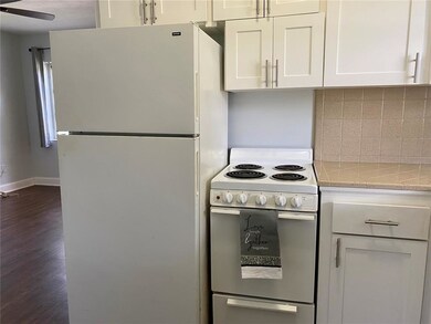 1505 13th Ave N, Saint Petersburg, FL 33705 - photo 4