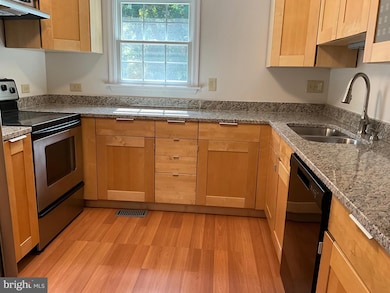 6327 Joslyn Place, Cheverly, MD 20785 - photo 4