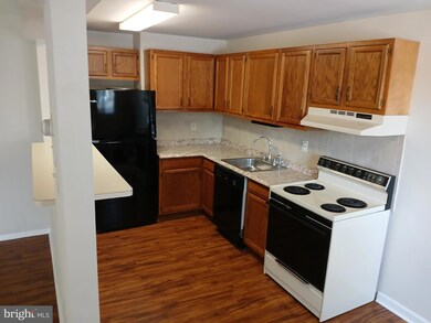 100 E Glenolden Ave unit U21, Glenolden, PA 19036 - photo 6