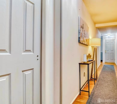 226 Bexley Ln, Piscataway, NJ 08854 - photo 2