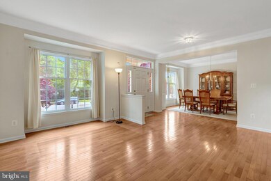 42522 Neighborly Ln, Chantilly, VA 20152 - photo 4