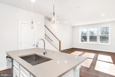 13330 Arrowbrook Centre Dr, Herndon, VA 20171 - photo 6