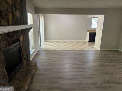 8601 Cedar Creek Ridge, Riverdale, GA 30274 - photo 4