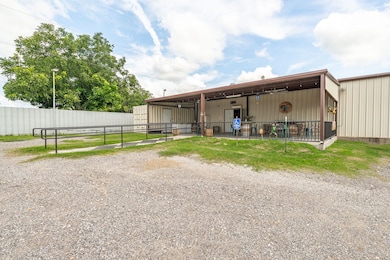 901 E Navarro Ave, de Leon, TX 76444 - photo 4